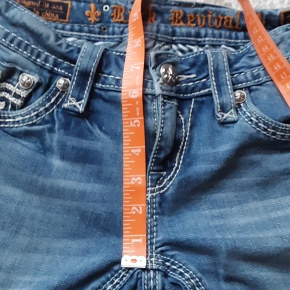 Rock Revival Jeans - Picture 9 of 9